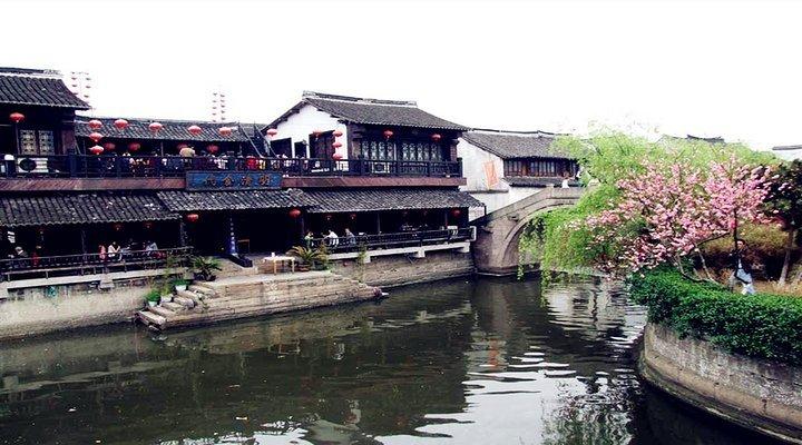 俄罗斯一飞机在阿富汗北部坠毁