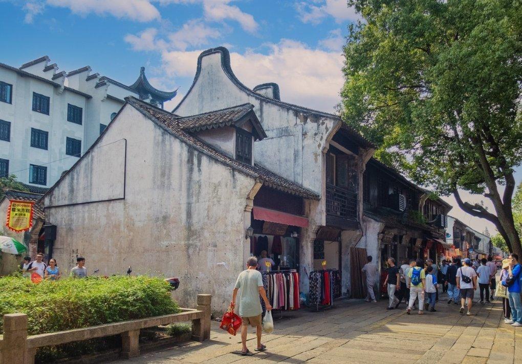 白色情人节：校园迷宫